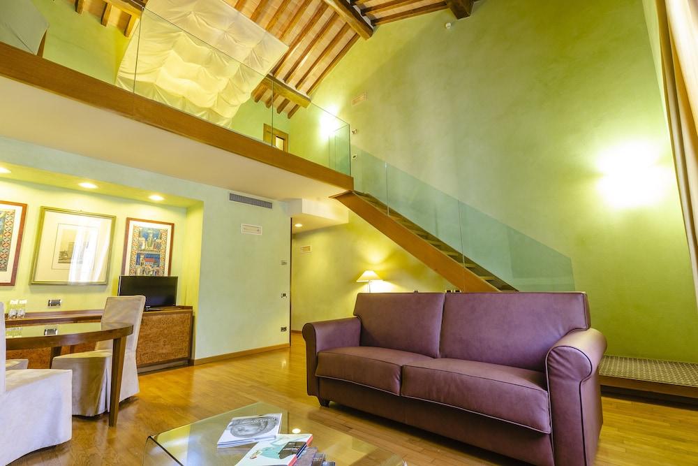 Hotel Ilaria Lucca Luaran gambar